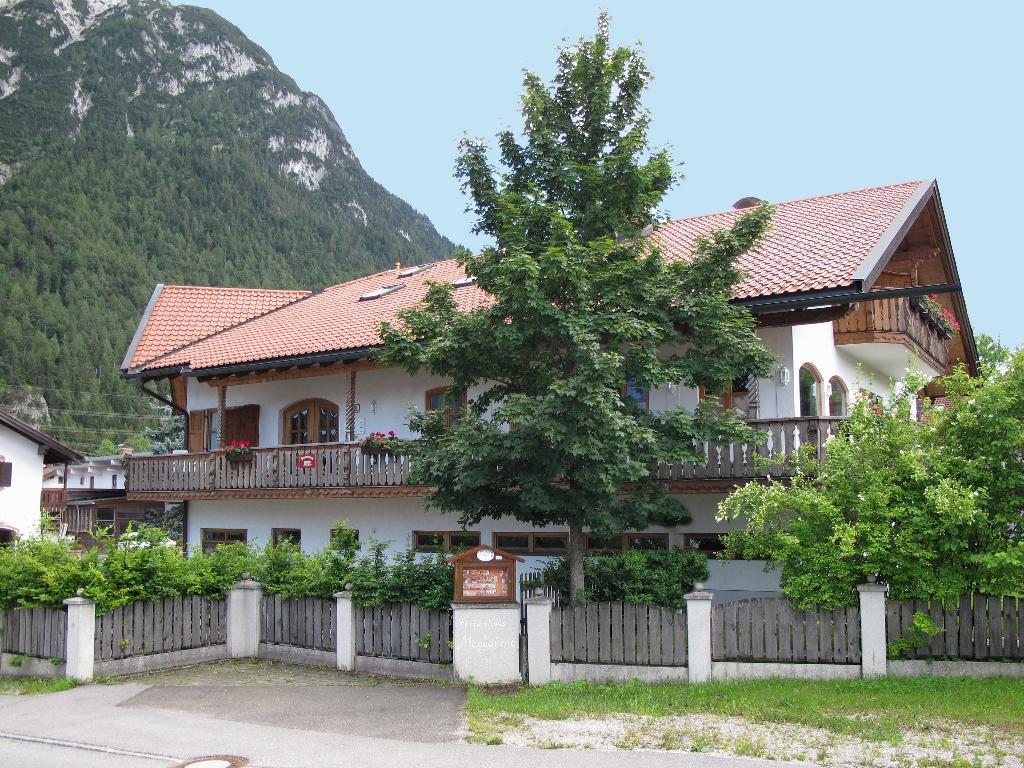 Ferienhaus Magdalena Apartment Mittenwald Exterior photo